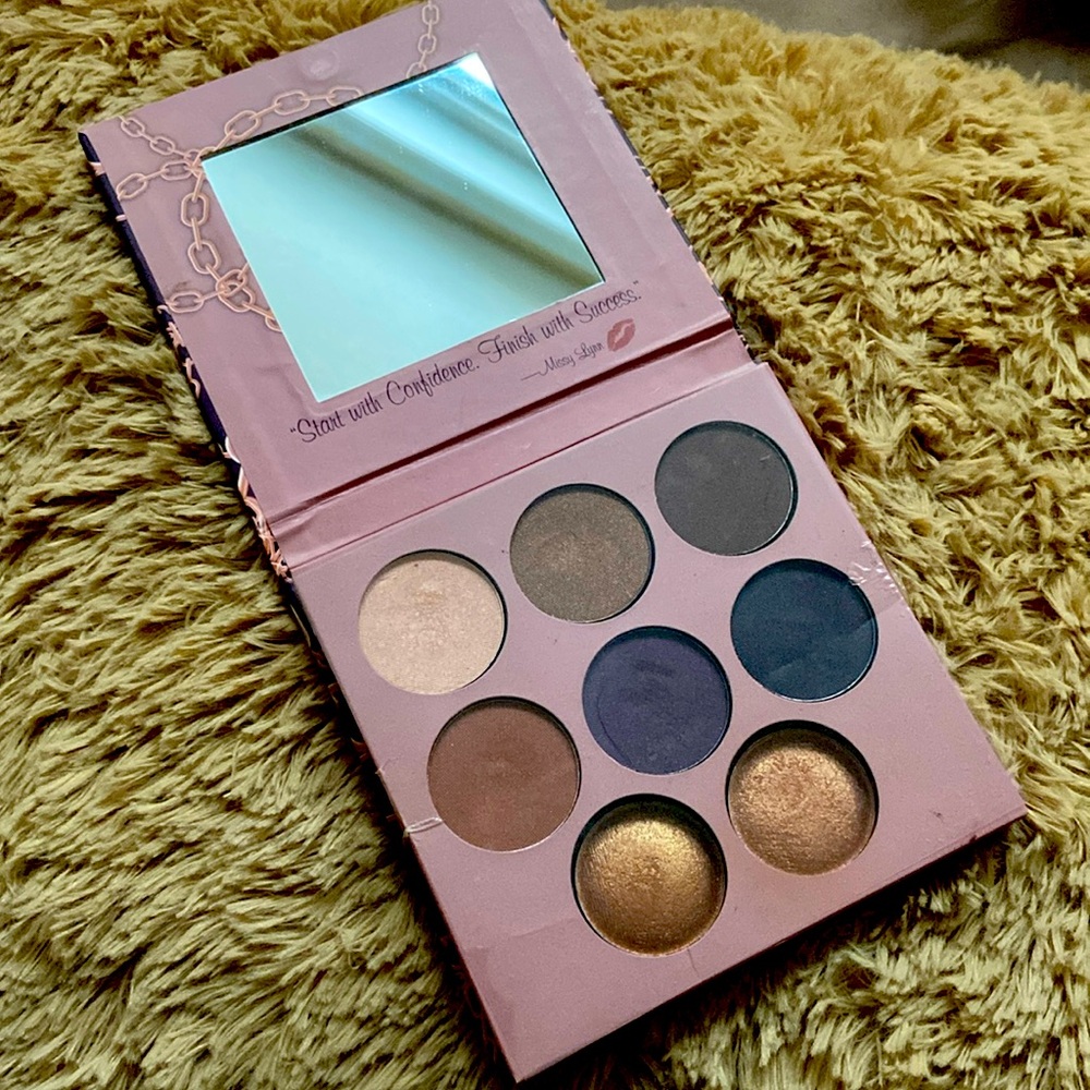 Bh cosmetics Missy Lynn palette